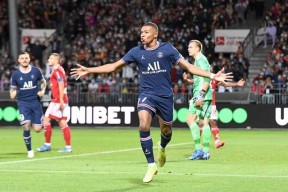 AYX-最后时刻胜出引爆全场！，莎拉波娃意外战胜皇家马德里引发球迷热议的简单介绍