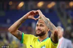爱游戏-内马尔在日本队比赛中战术调整，势不可挡引发热议！的简单介绍